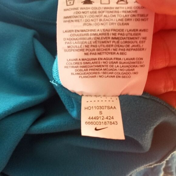 Nike Dri-Fit Blue Zip up sweater - Picture 8 of 11